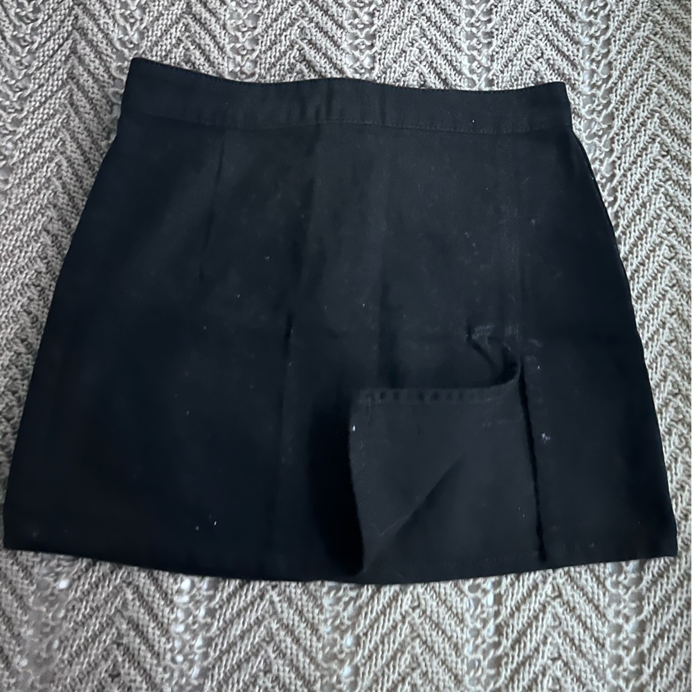 Lioness black skirt